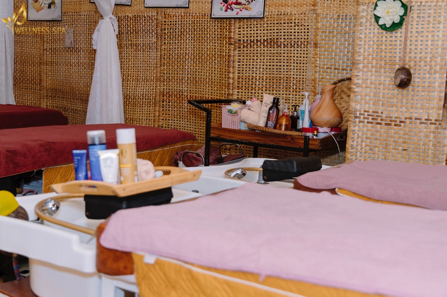 Bồn gội và khu chăm sóc tóc tại Wellness Spa