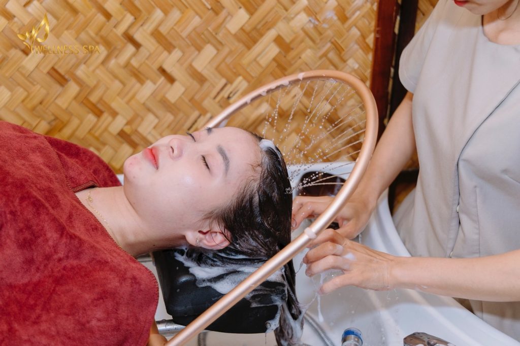 Gội đầu dưỡng sinh Quy Nhơn kết hợp massage đầu cổ vai gáy